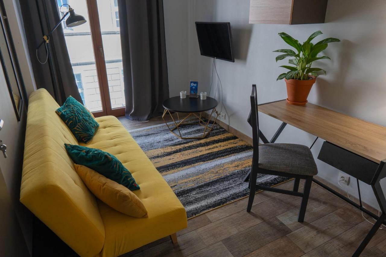 Moon Apartments พอซนาน ภายนอก รูปภาพ