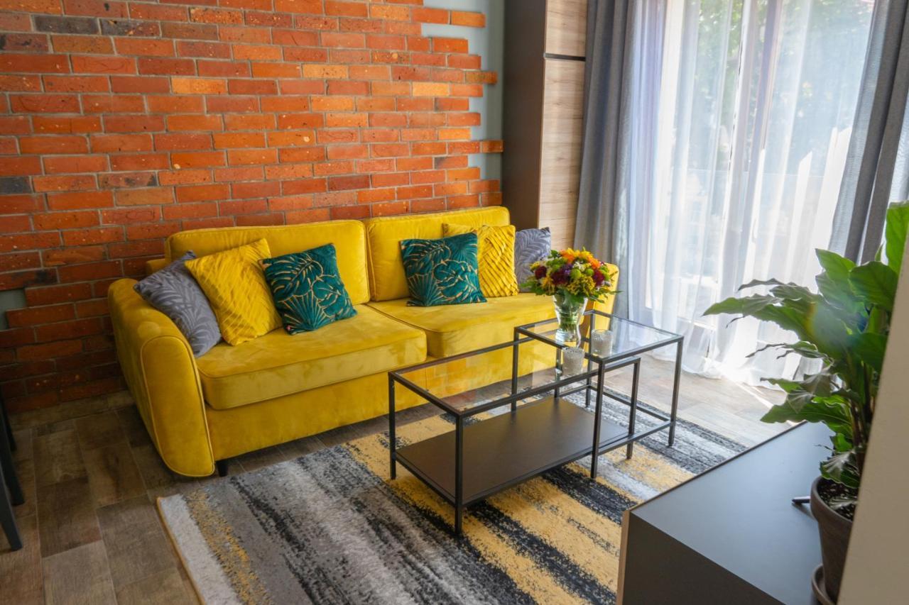 Moon Apartments พอซนาน ภายนอก รูปภาพ
