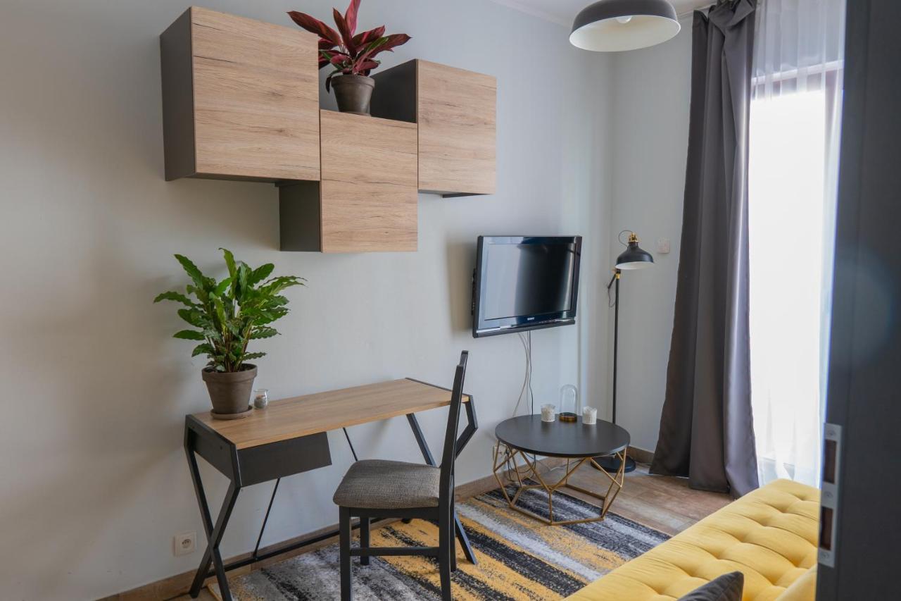 Moon Apartments พอซนาน ภายนอก รูปภาพ