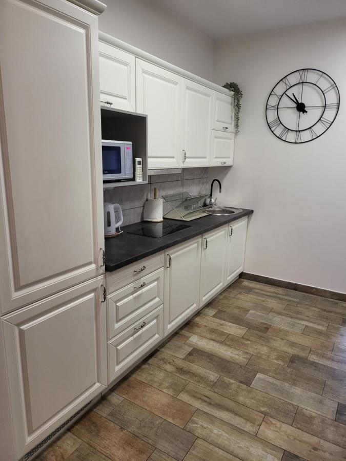 Moon Apartments พอซนาน ภายนอก รูปภาพ