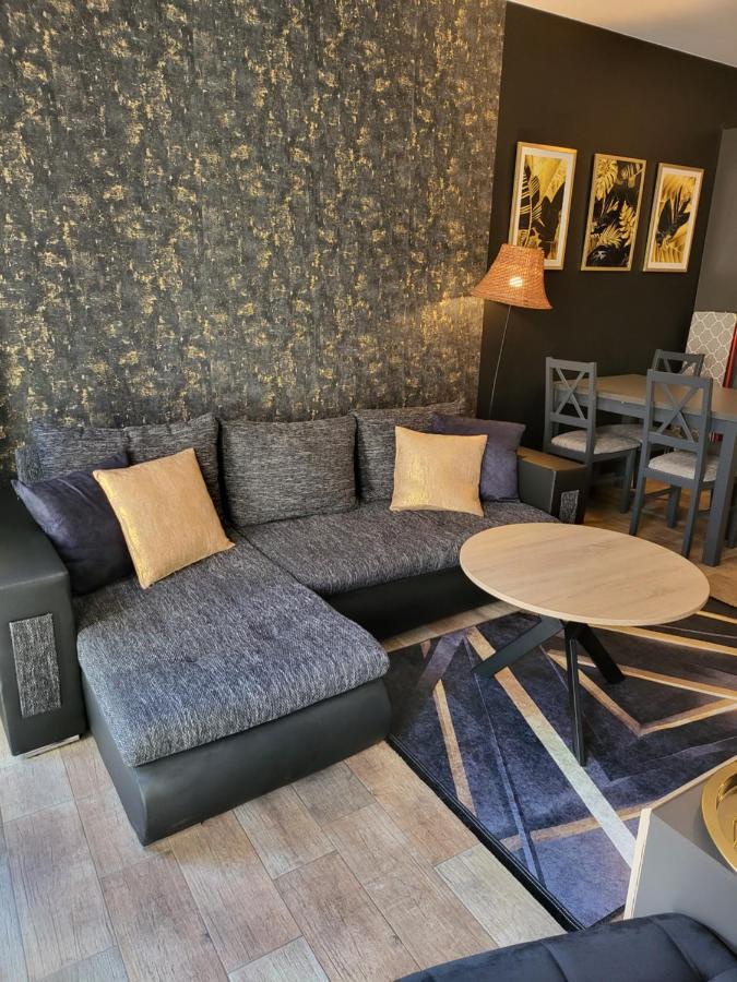 Moon Apartments พอซนาน ภายนอก รูปภาพ